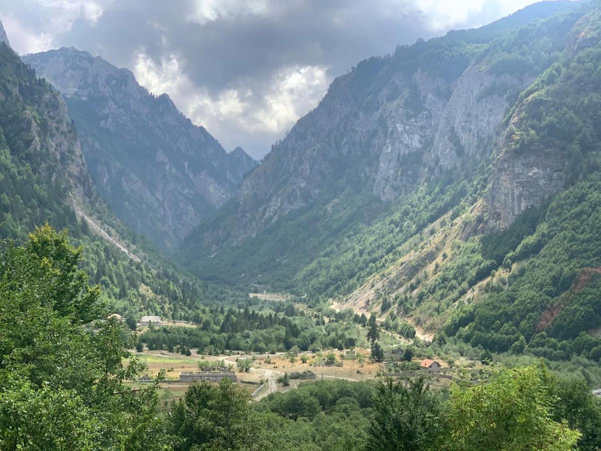Vita Guesthouse Bajram Curri Kültér fotó