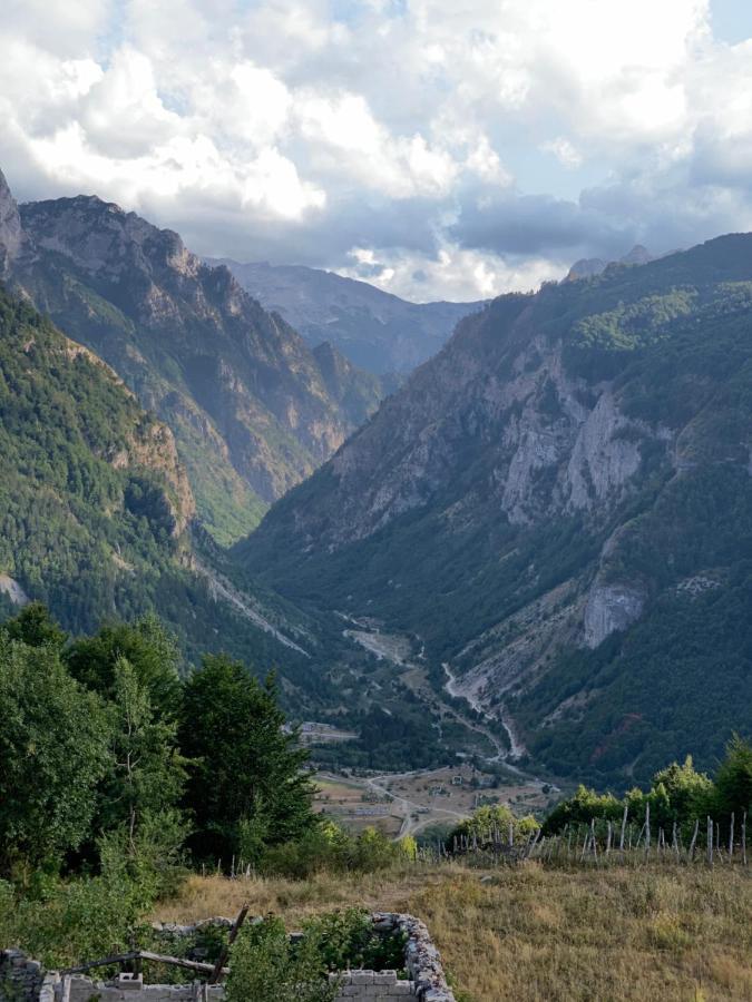 Vita Guesthouse Bajram Curri Kültér fotó