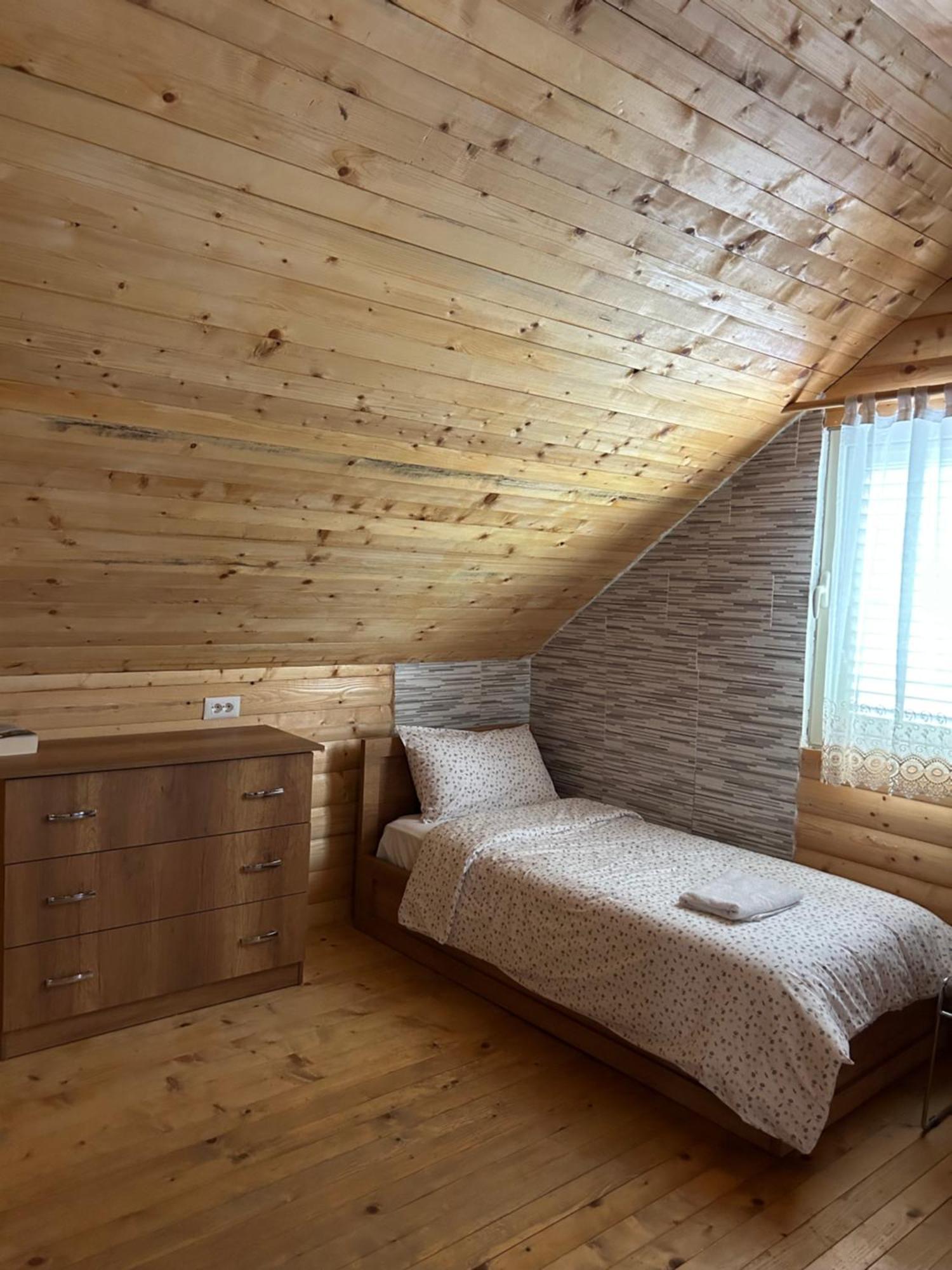 Vita Guesthouse Bajram Curri Kültér fotó