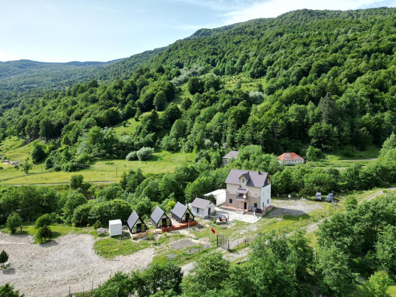 Vita Guesthouse Bajram Curri Kültér fotó